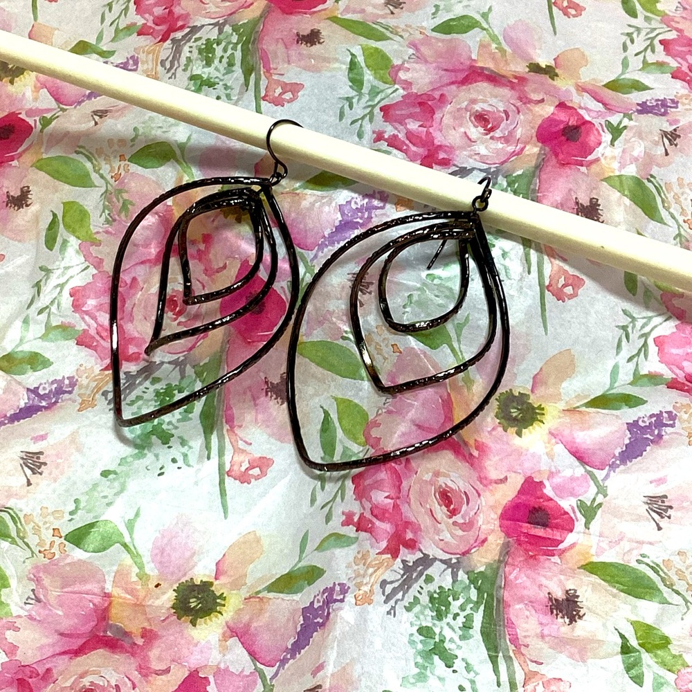 Black tear drop earrings